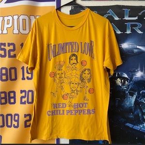 RED HOT CHILI PEPPERS x LAKERS T-SHIRT